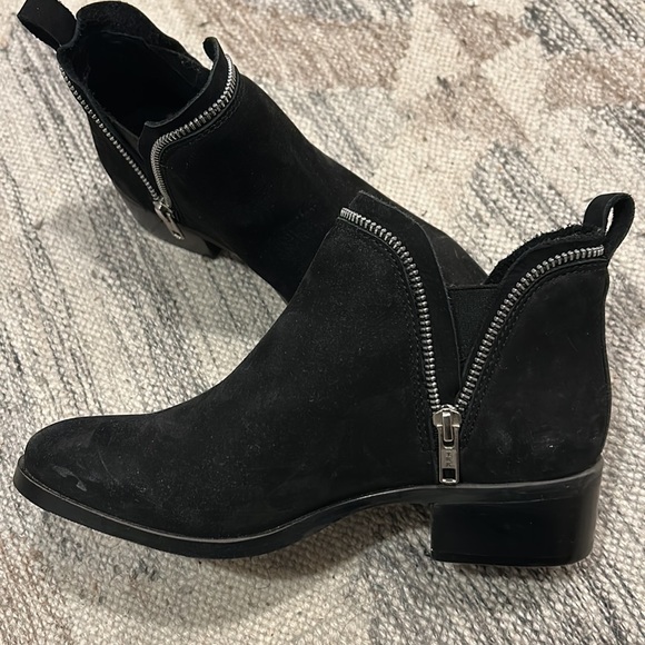 Steve Madden Black Leather Boots - Picture 6 of 9